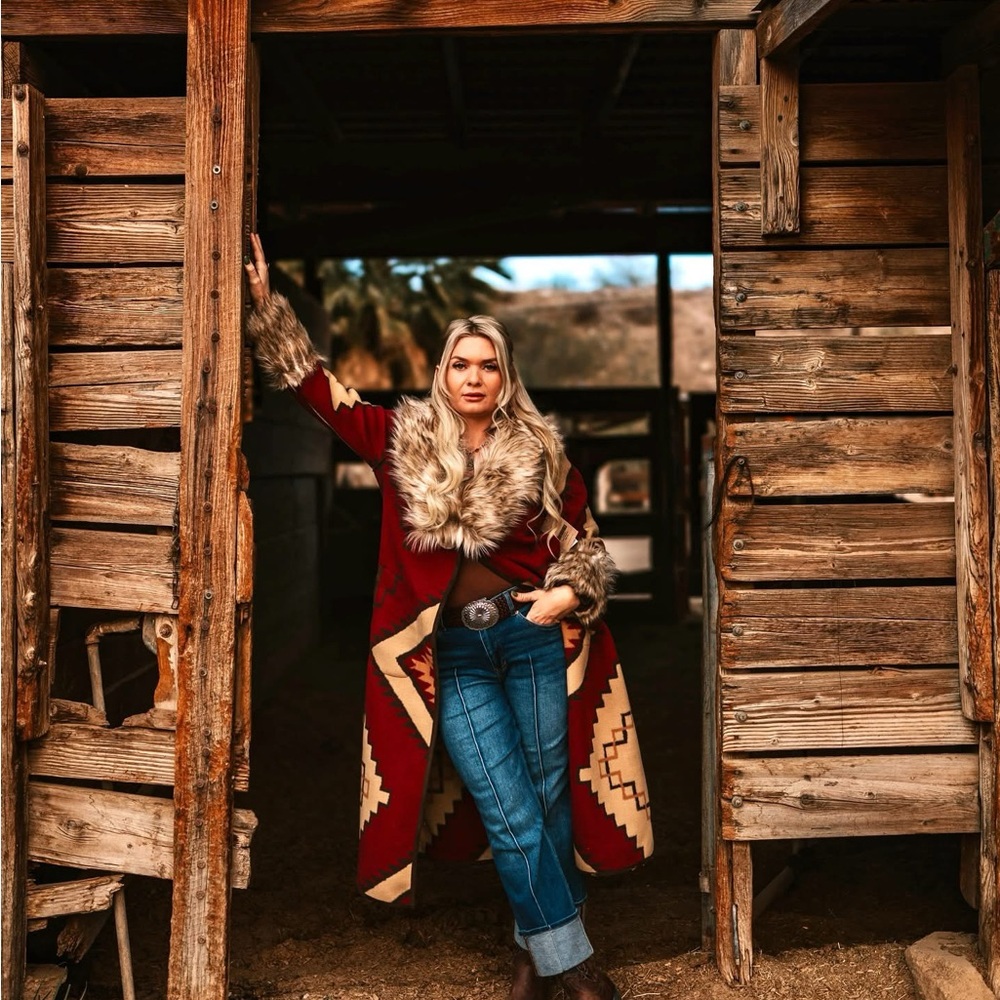 Meet your Posher, Georgia